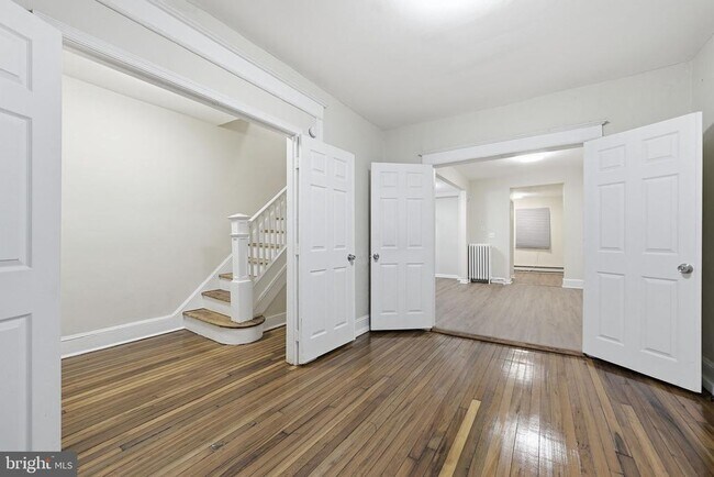 Building Photo - 711 Harvard St NW