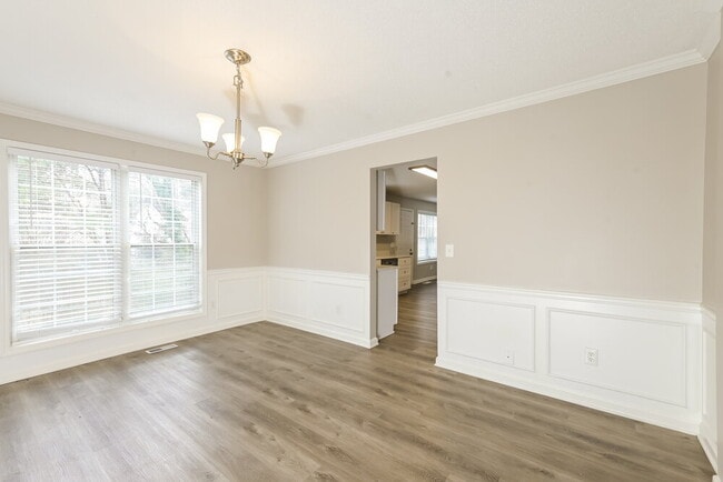 Building Photo - 460 Twin Brook Way NW