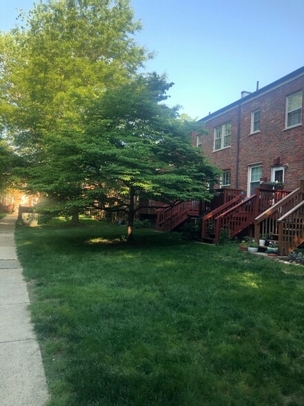 Building Photo - 1401 S Edgewood St