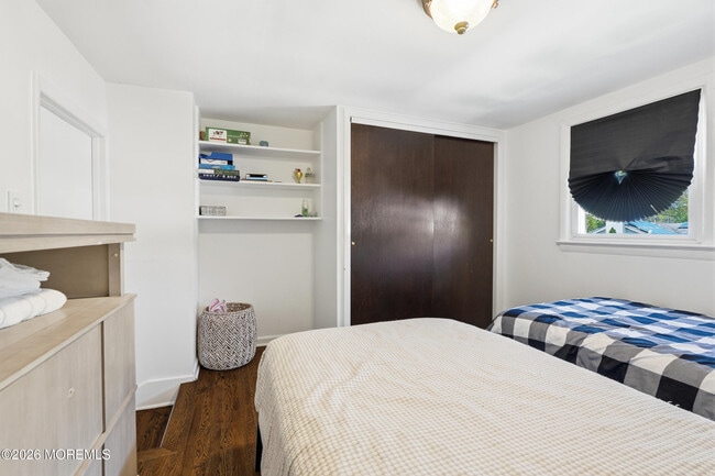 Building Photo - 4 Cheryl Dr