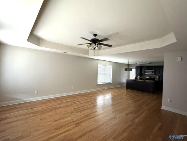 Building Photo - 24707 Rolling Vista Dr