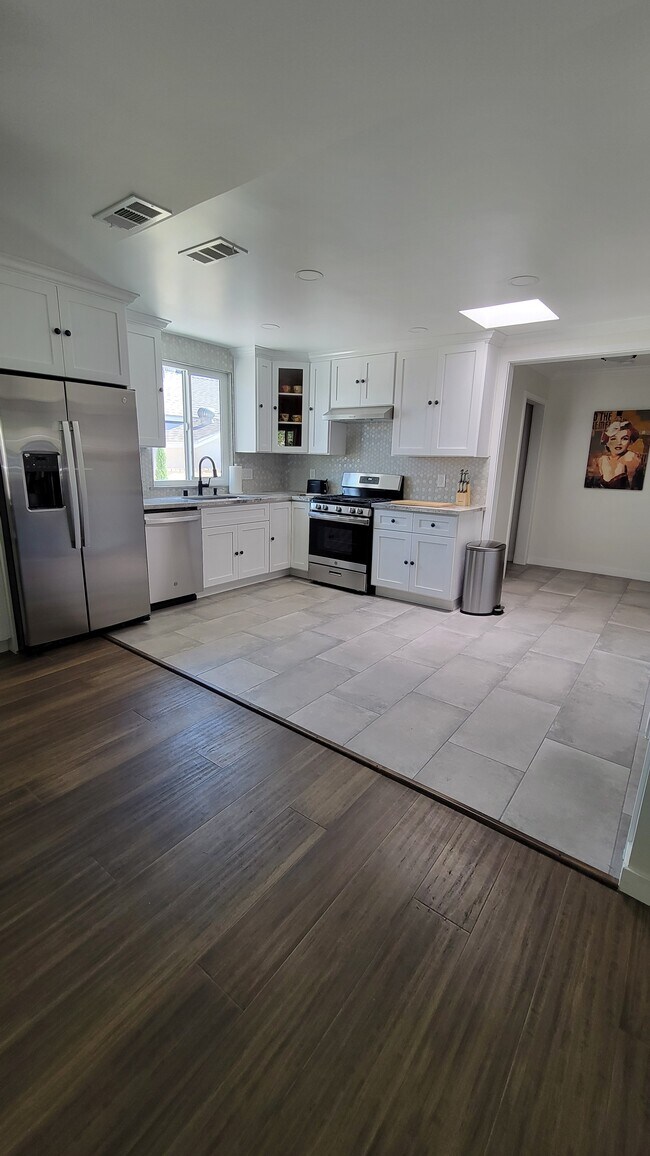 Building Photo - 3743 Pueblo Ave