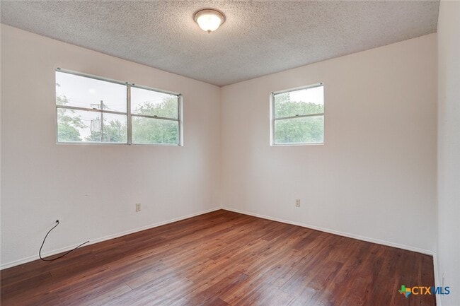 Building Photo - 748 Old Martindale Rd