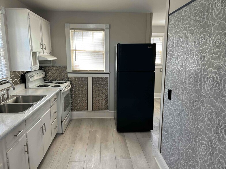 Building Photo - 2645 Fairburn Rd SW