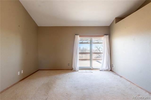 Building Photo - 2323 Dogwood Cir