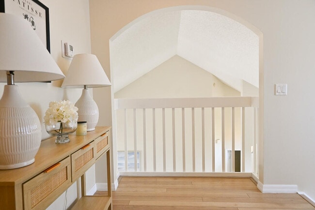 Building Photo - 12828 Meadowbreeze Dr