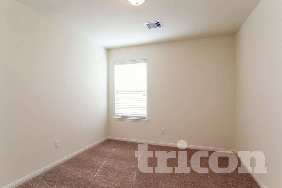 Building Photo - 2310 Regatta Ln