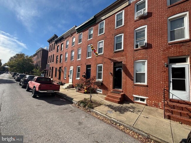 Building Photo - 1218 Riverside Ave