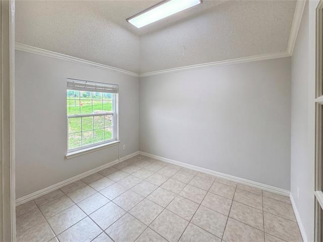 Building Photo - 3813 Cromwell Dr