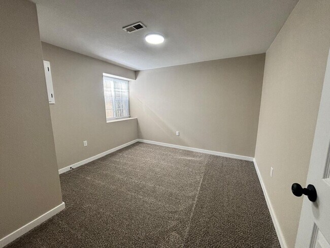 Building Photo - Move in Special- 1/2 off the 2nd full month of rent. Renovated 3 Bedroom 2 Bath Home with a Finis...