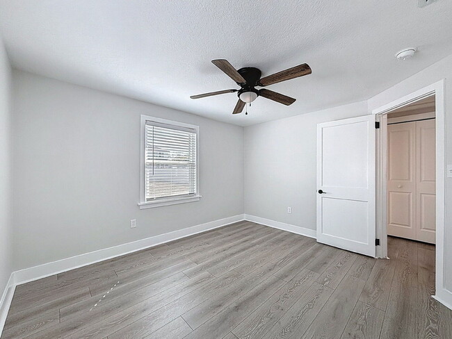 Building Photo - 768 49th Ave N