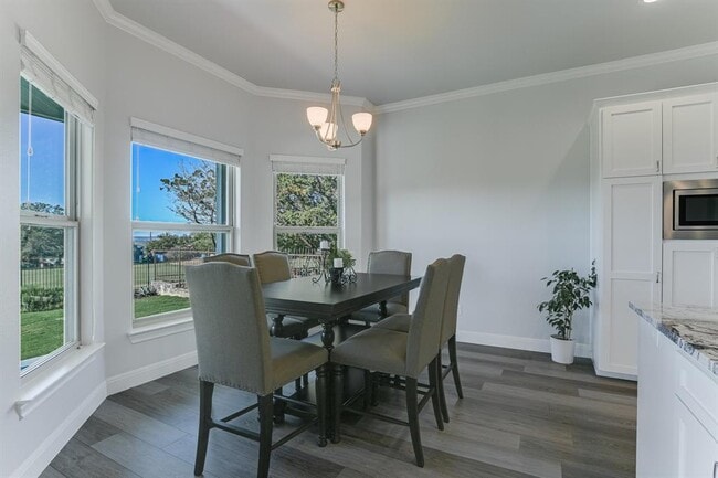 Building Photo - 21003 Twisting Trail