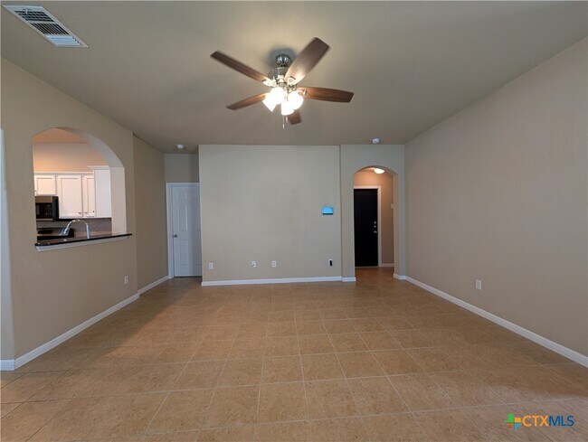 Building Photo - 2587 Diamondback Trail