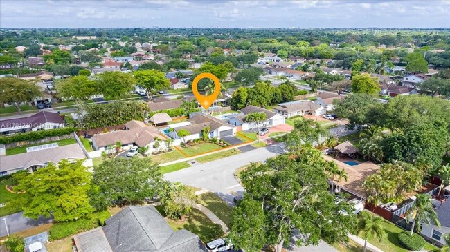 Primary Photo - 5804 SW 116th Ave