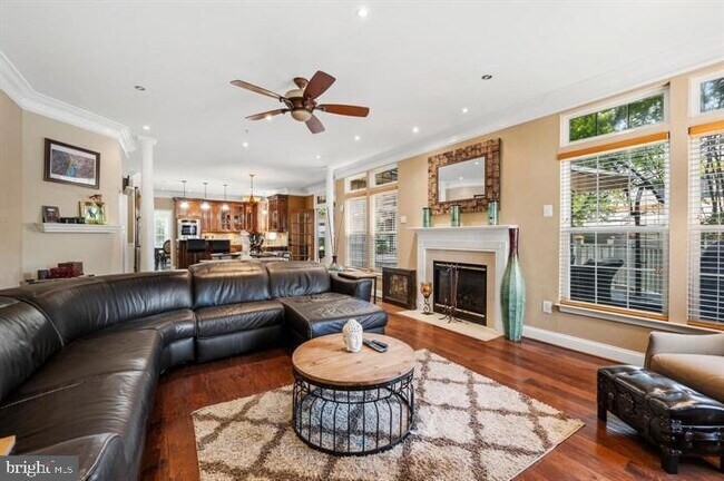 Building Photo - 12104 Guinevere Pl
