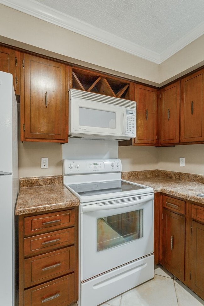 Building Photo - 741 S Germantown Cir