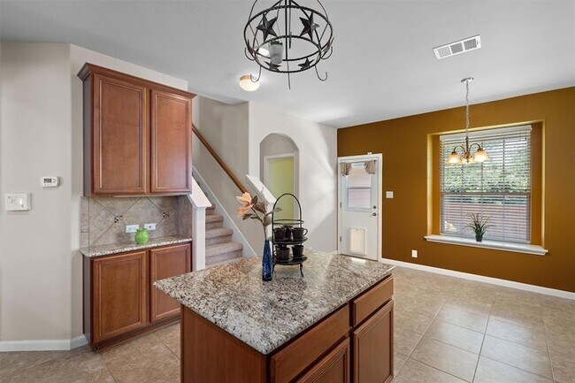 Building Photo - 8540 White Ibis Dr