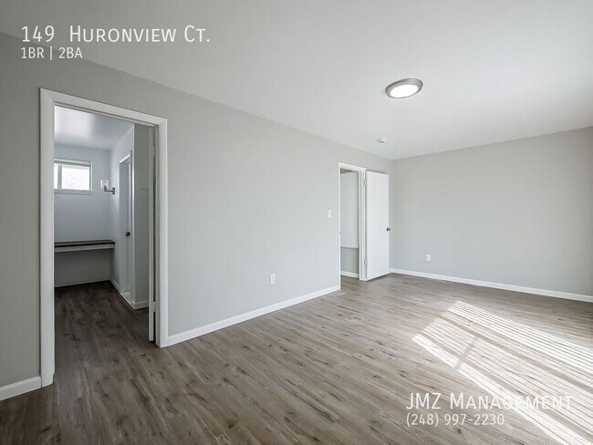 Building Photo - 149 Huronview Ct