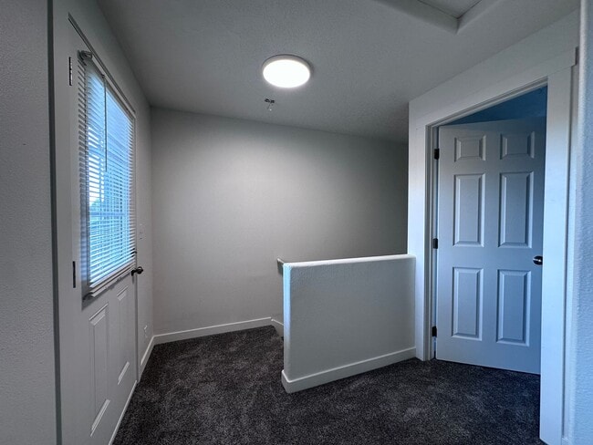 Building Photo - 16662 Shaw Pine Ct