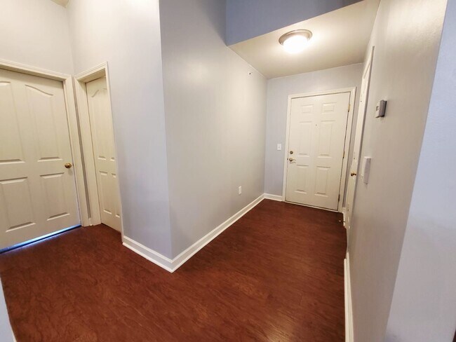 Building Photo - 339 Westbend Dr