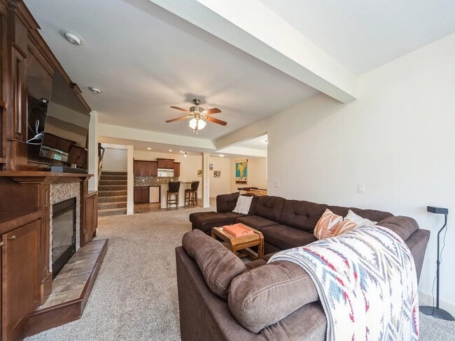Building Photo - 16035 Northpark Dr