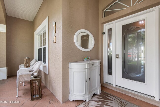 Building Photo - 15 Coolidge Ct