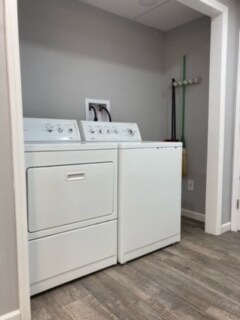Full size washer & dryer - 826 Terrace St
