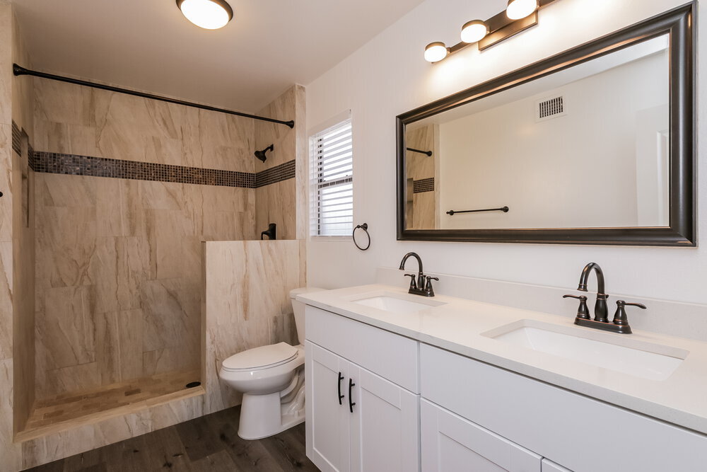 Building Photo - 4550 E Harmony Ave