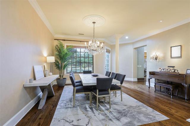 Building Photo - 6520 Twin Oaks Dr