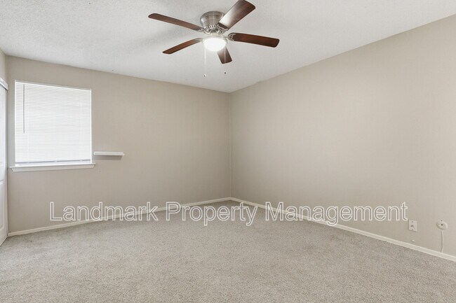 Building Photo - 6811 Trail Lake Dr