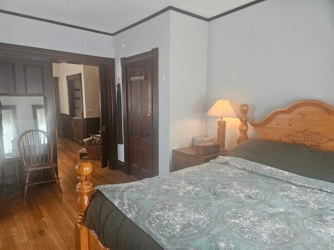 Building Photo - 42 Sumner St