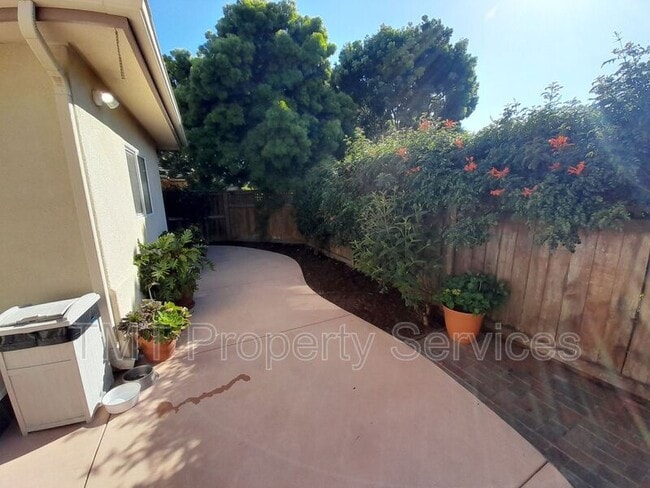 Building Photo - 2329 Timsbury Way