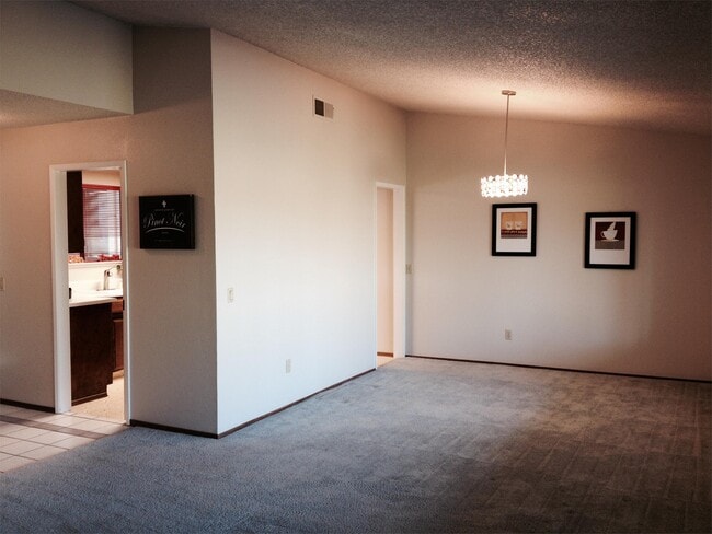 Building Photo - 6965 Amberwick Way