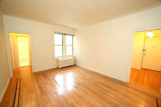 Building Photo - 2750 Homecrest Ave