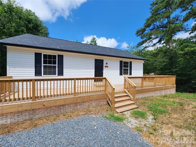 Building Photo - 431 Eastover Ave