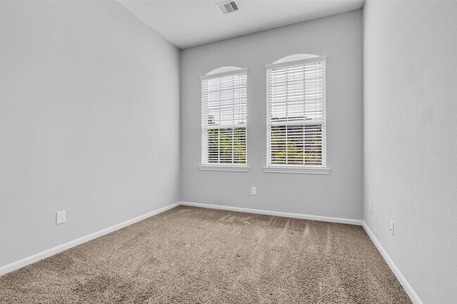 Building Photo - 16838 Ellicott Rock Dr
