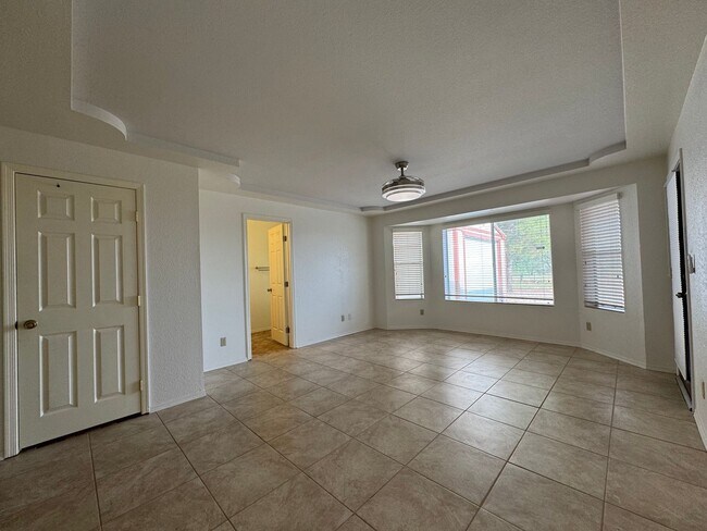 Building Photo - 3BR/2BA/2CG, 1836 sq.ft. rental with POOL in Sierra Vista, AZ