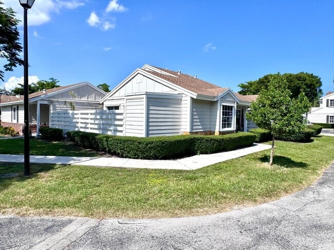 Building Photo - 13700 SW 149th Cir Ln