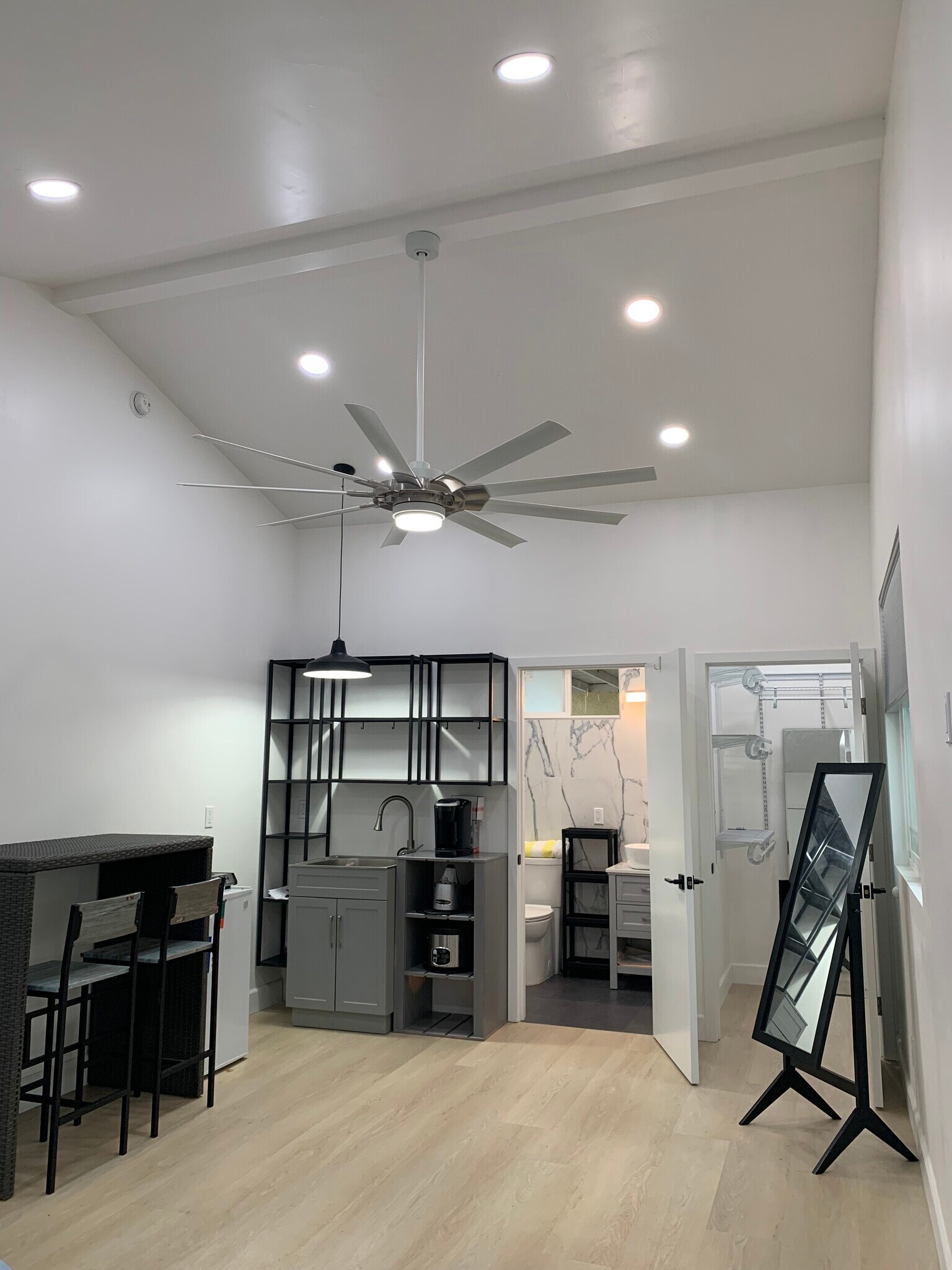 Building Photo - 17351 Bullock St