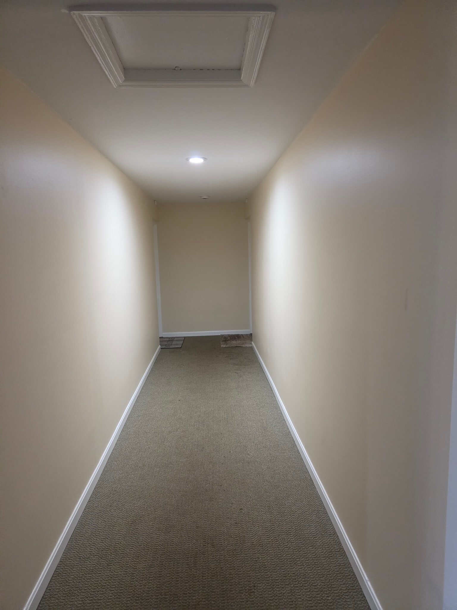 Building Photo - 9760 Bunker Hill Ln