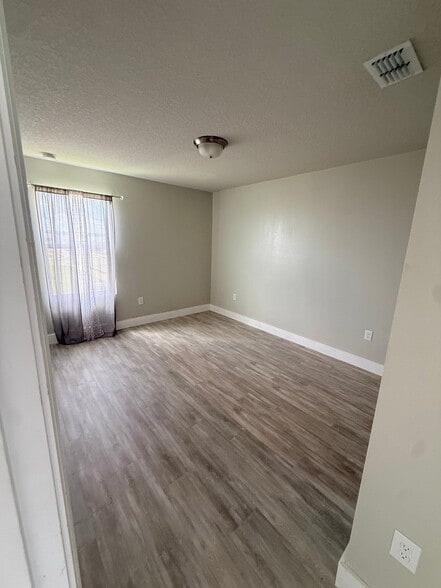 Building Photo - 1273 Zambrana Ct