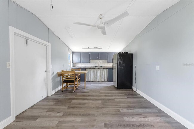 Building Photo - 11916 SW Newman Terrace