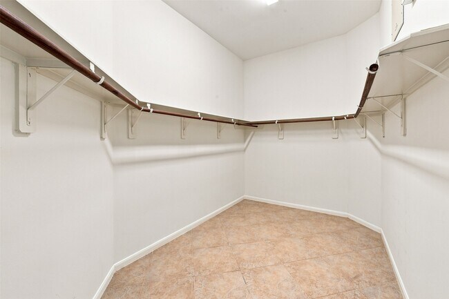 Building Photo - 6307 Teal Mist Ln