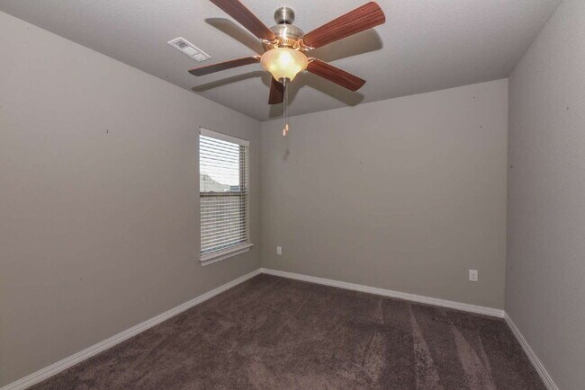 Building Photo - 1031 Gardenia St
