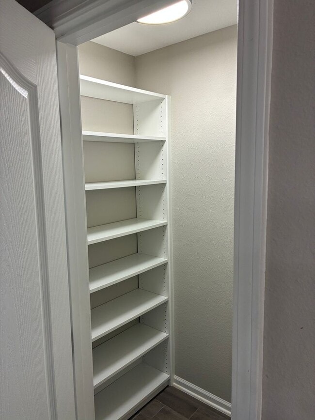 Building Photo - 107 Holm Pl