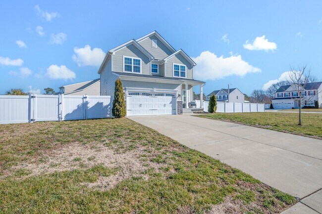 Building Photo - Charming two-story, 4-bedroom, 3-bathroom home.