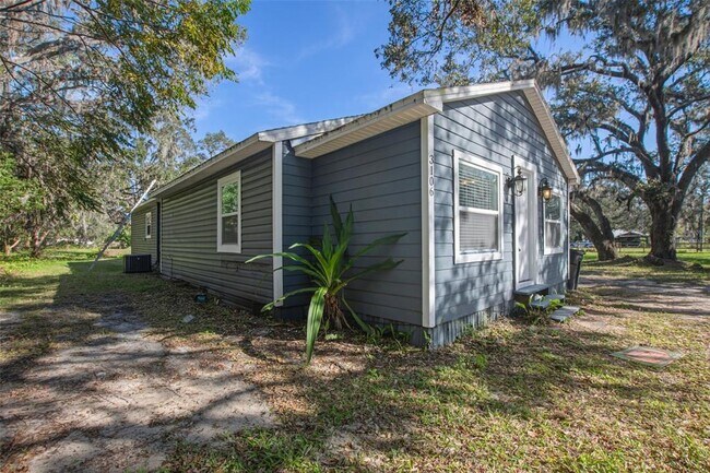 Building Photo - 3106 E Trapnell Rd