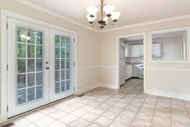 Building Photo - 2754 Tiffany Dr SW