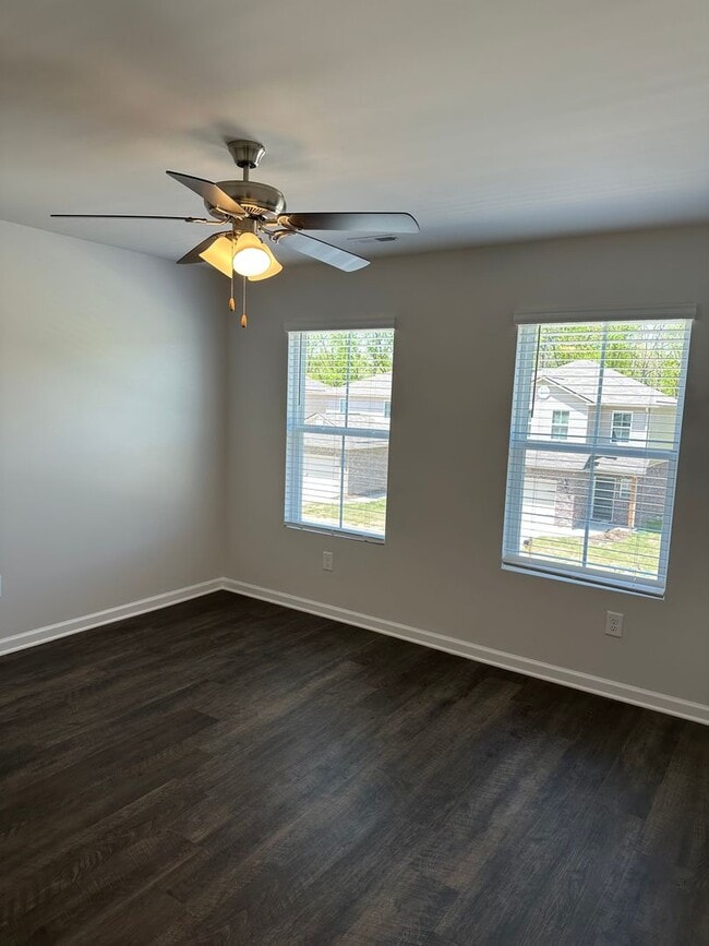 Building Photo - Three Bedroom | Two and a Half Bathroom Home in Cullman