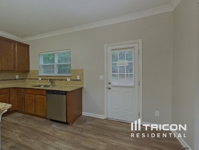 Building Photo - 5005 Sandi's Ct